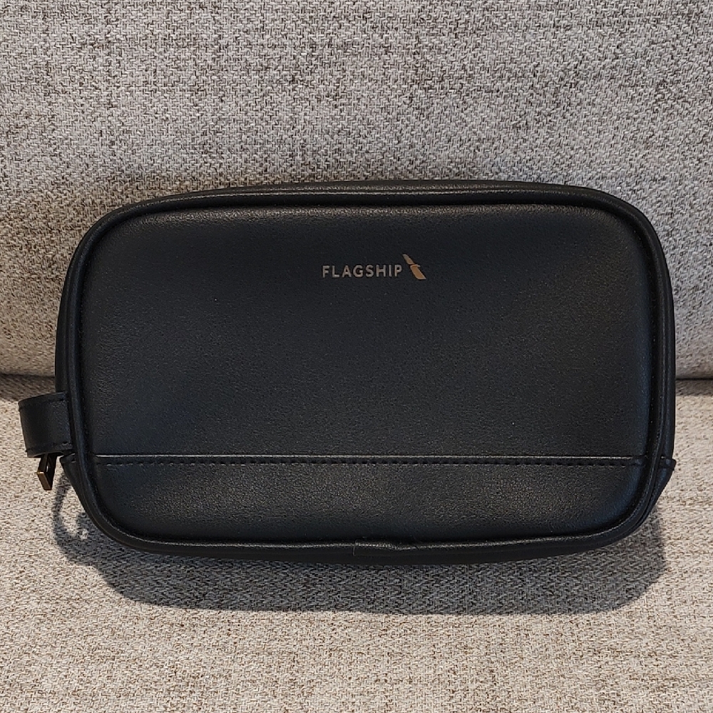 13 Lune x American Airlines Black Faux Leather Small Toiletry Bag•Bag Only•Used
